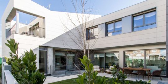 26 Chalets Encinares de Pradro Grande