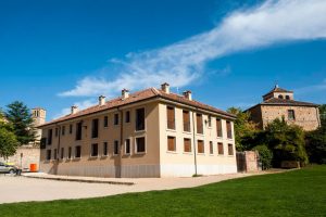 Apartamentos Turísticos - Segovia